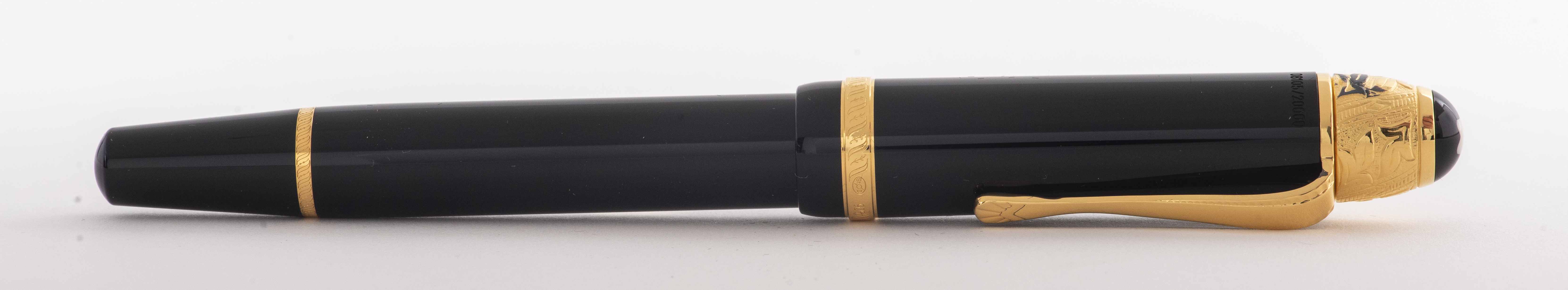 MONTBLANC 'VOLTAIRE' FOUNTAIN PEN