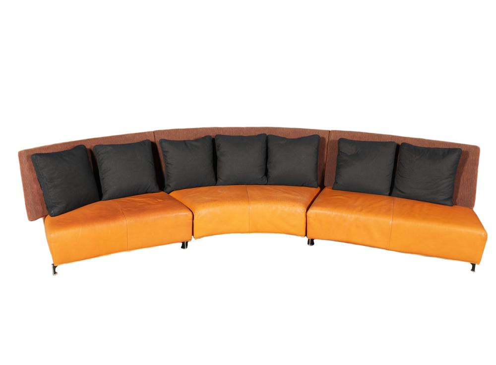 MONTIS 'BAKU' SECTIONAL SOFA BY