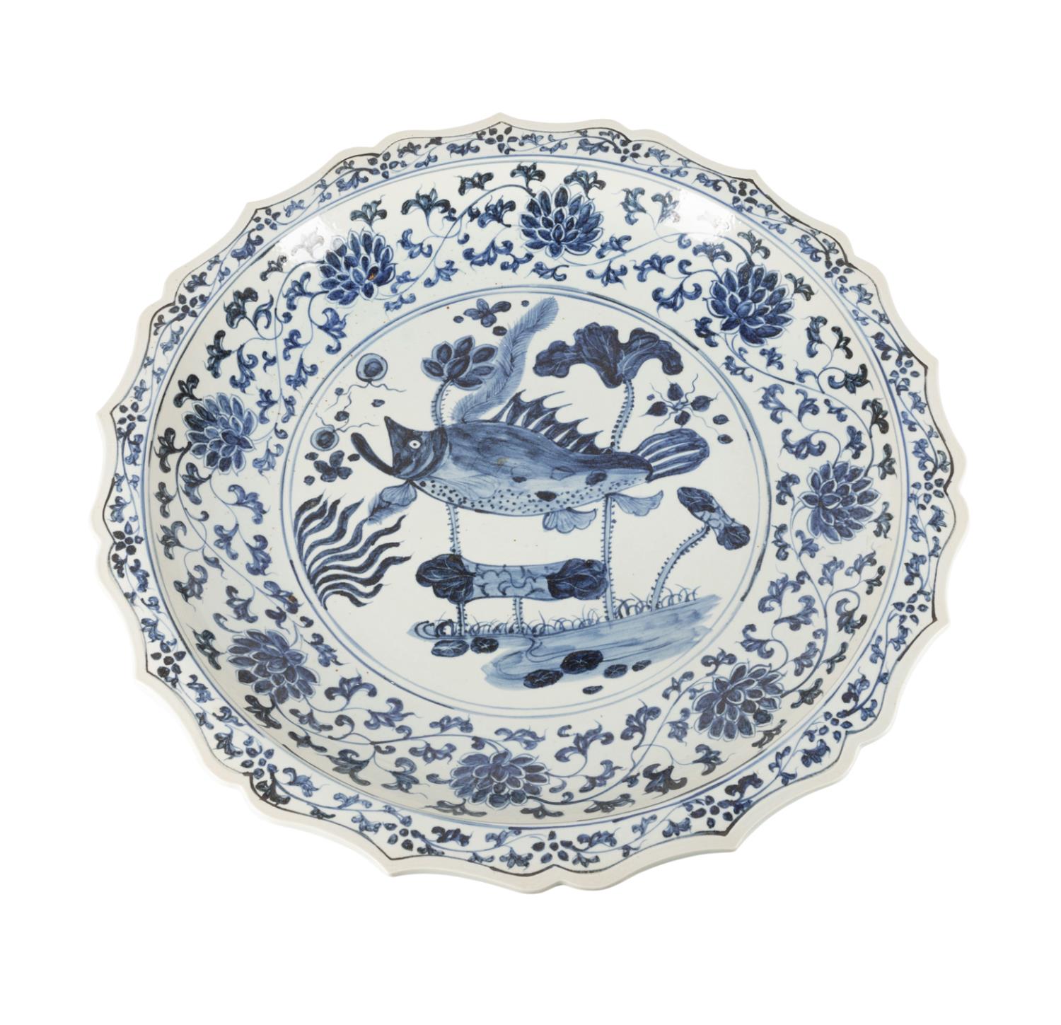 MONUMENTAL CHINESE BLUE & WHITE