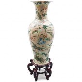 MONUMENTAL CHINESE PORCELAIN V