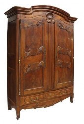 MONUMENTAL FRENCH PROVINCIAL C