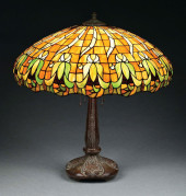 MONUMENTAL HANDEL TABLE LAMP W