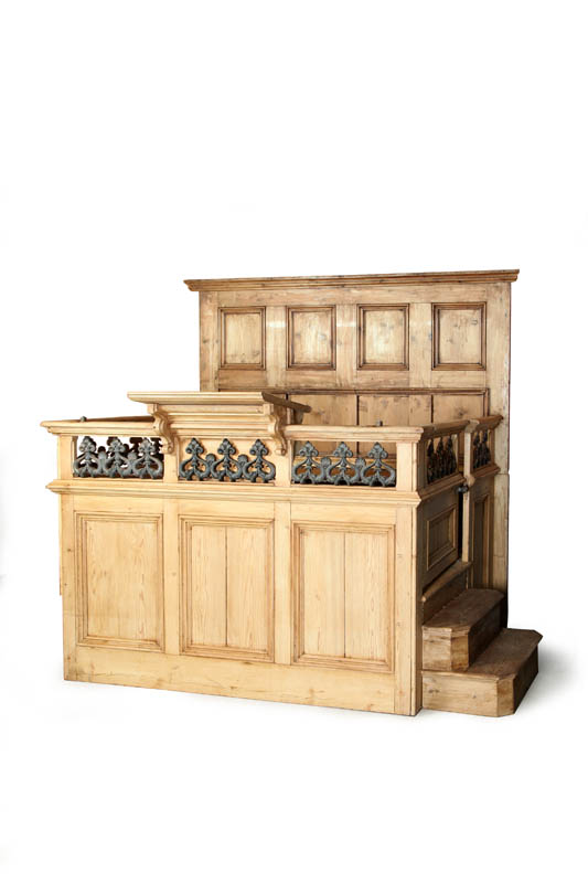 MONUMENTAL PULPIT.  European 