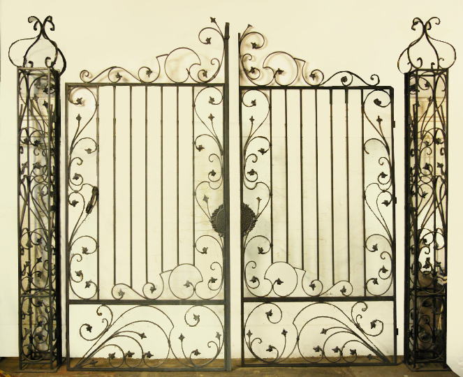 Monumental Set of