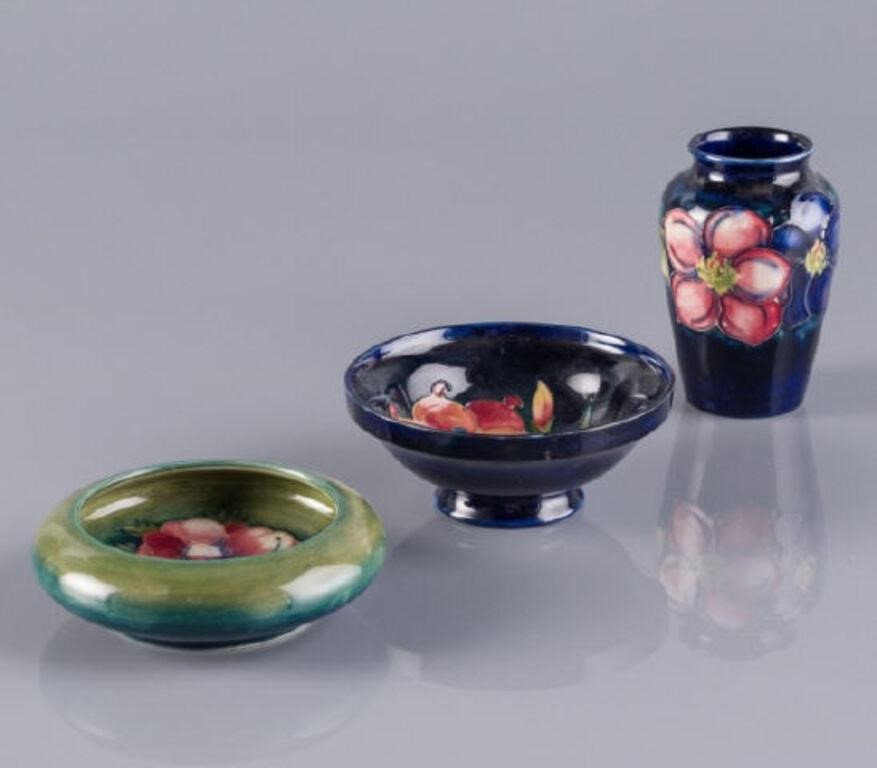 MOORCROFT ART POTTERY BOWLS & VASEA
