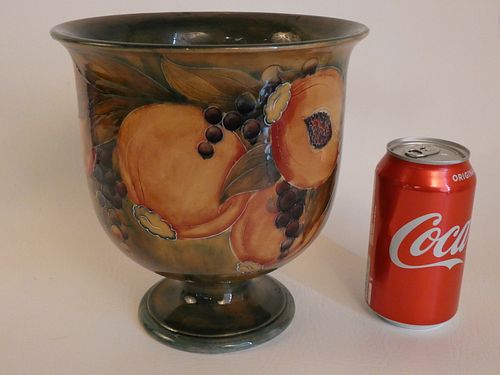MOORCROFT ART POTTERY POMEGRANITE