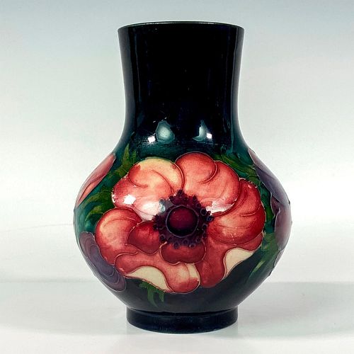 MOORCROFT POTTERY ANEMONE