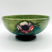 MOORCROFT POTTERY BOWL, ANEMON