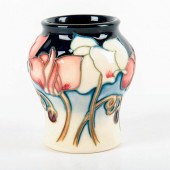 MOORCROFT POTTERY EMMA BOSSONS