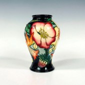MOORCROFT POTTERY GOLDEN JUBIL