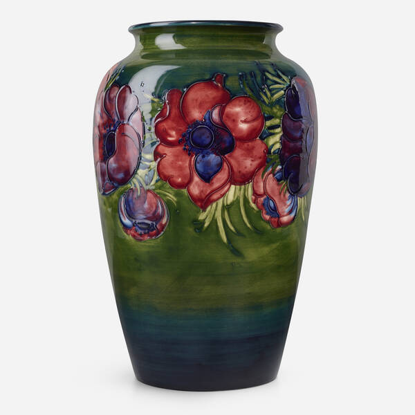 Moorcroft Pottery. Large Anemone