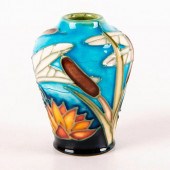 MOORCROFT POTTERY MINIATURE VA