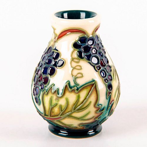 MOORCROFT POTTERY MINIATURE VASE,