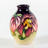 MOORCROFT POTTERY MINIATURE VA