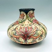MOORCROFT POTTERY RACHEL BISHO