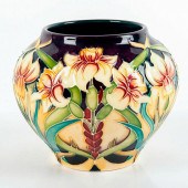 MOORCROFT POTTERY RACHEL BISHO