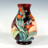 MOORCROFT POTTERY RED TULIP VA