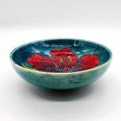 MOORCROFT POTTERY SMALL BOWL,