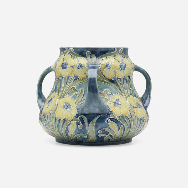 Moorcroft Pottery. Transitional