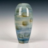 MOORCROFT POTTERY TRIAL VASEA
