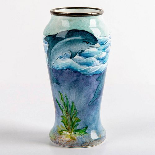MOORCROFT POTTERY VASE, MANATEES