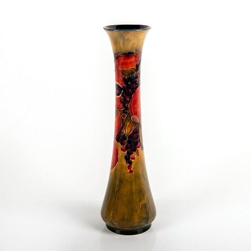 MOORCROFT POTTERY VASE, POMEGRANATE