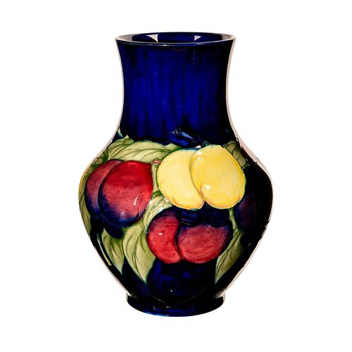 MOORCROFT POTTERY VASE, WISTERIA