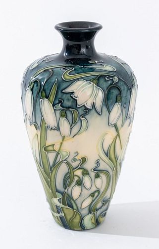 MOORCROFT SNOWDROP VASEMoorcroft