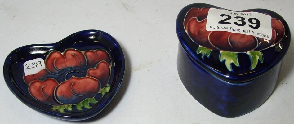 Moorcroft Tulip Heart shaped box