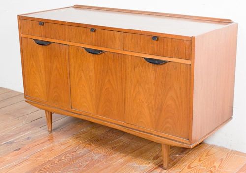 MORGANTON MID-CENTURY