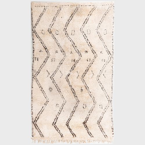 MOROCCAN BEIGE AND BLACK CARPETWith