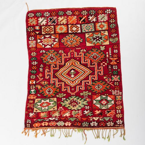 MOROCCAN CARPET7 ft. 2 in. x 5