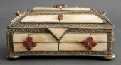 MOROCCAN DECORATIVE BOX W/ BON