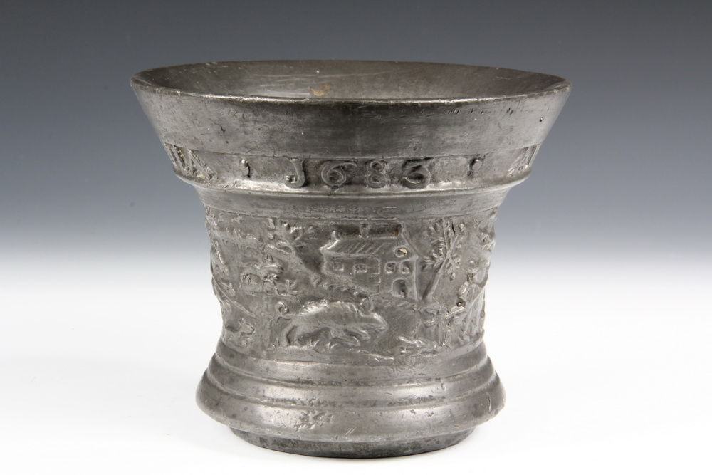MORTAR- in white bronze inscribed
