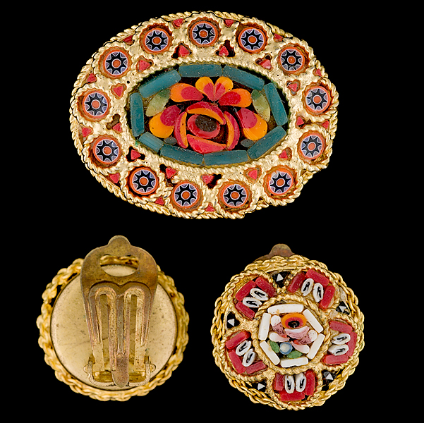 Mosaic Grouping A grouping of