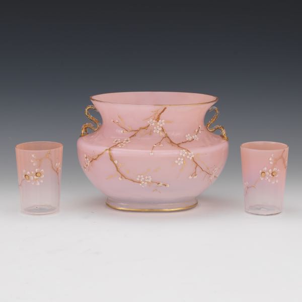MOSER PINK GLASS VASE WITH OPTIC