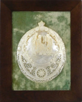 MOTHER-OF-PEARL CARVED SHELL P