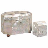 Mother of pearl inkwell and te