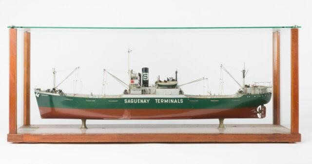 MOTORIZED MODEL OF A CARGO