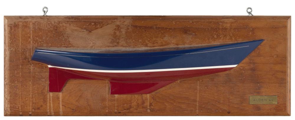 MOUNTED PLASTIC HALF HULL MODEL