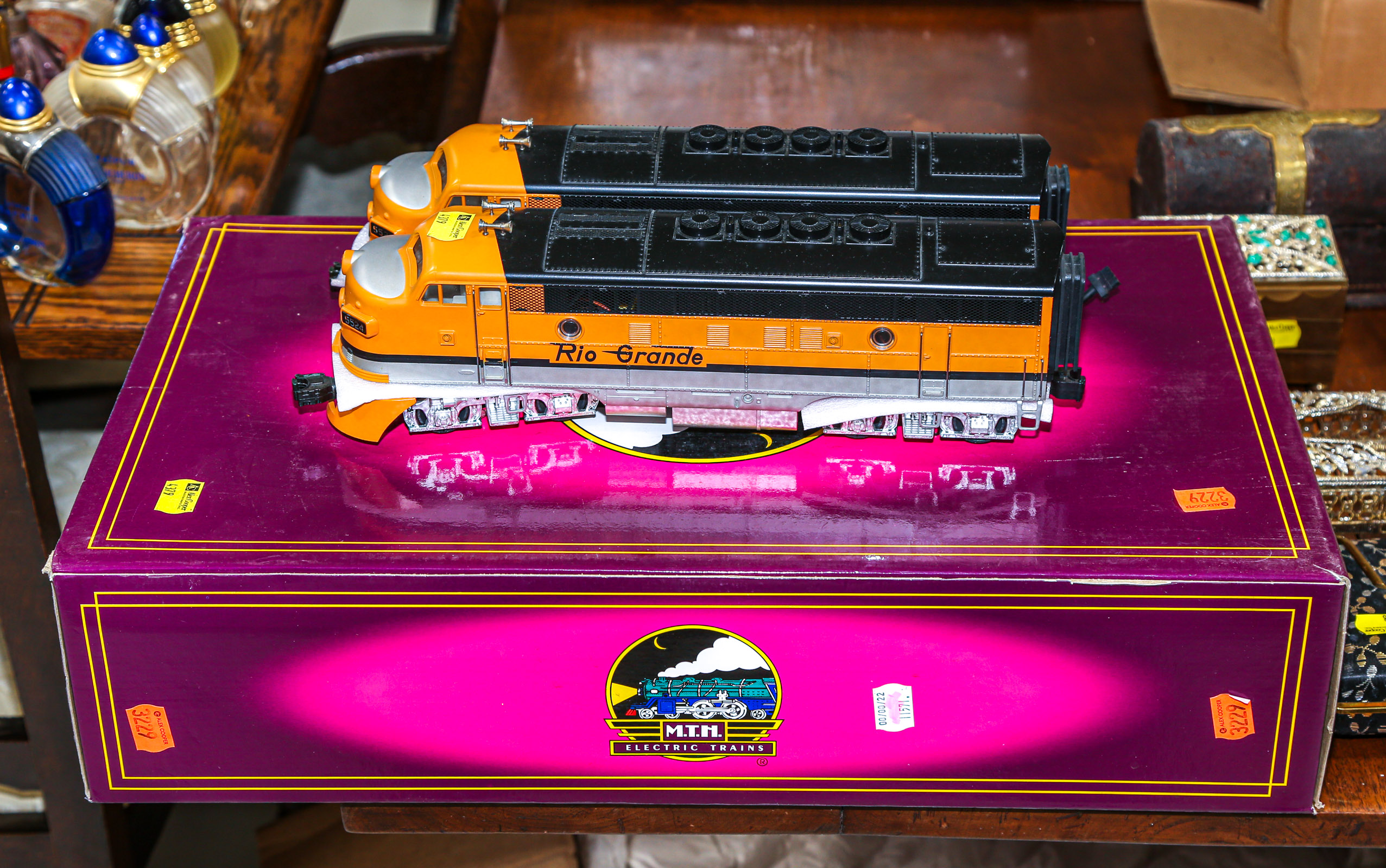 M.T.H. EMD F-3 AA DIESEL LOCOMOTIVE