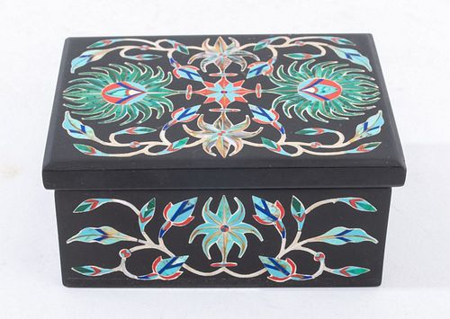 MUGHAL STYLE HARDSTONE AND