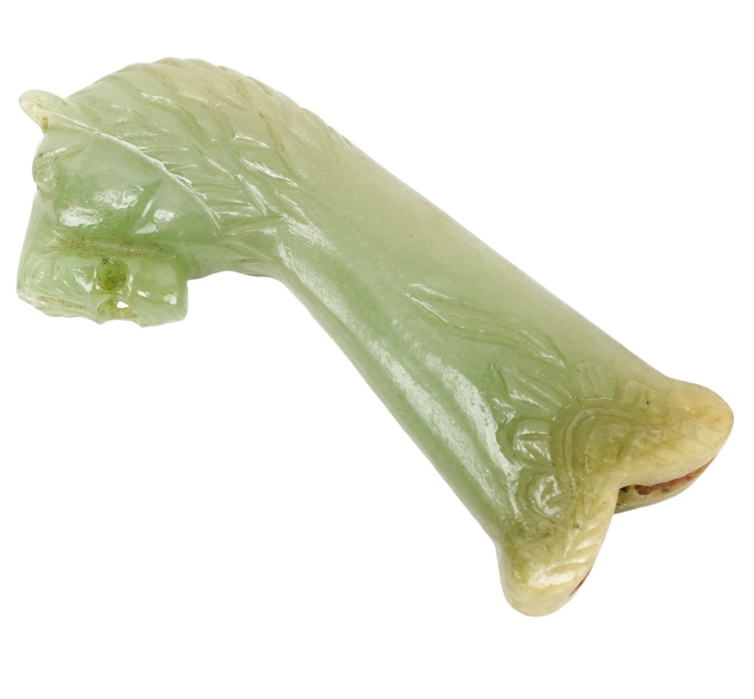 MUGHAL STYLE PALE GREEN LION JADE