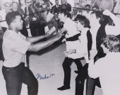 MUHAMMAD ALI (1942-2016) AUTOG