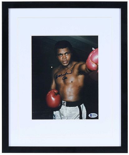 MUHAMMAD ALI SIGNED PHOTOcolor