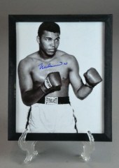 MUHAMMED ALI AUTOGRAPHED PHOTO