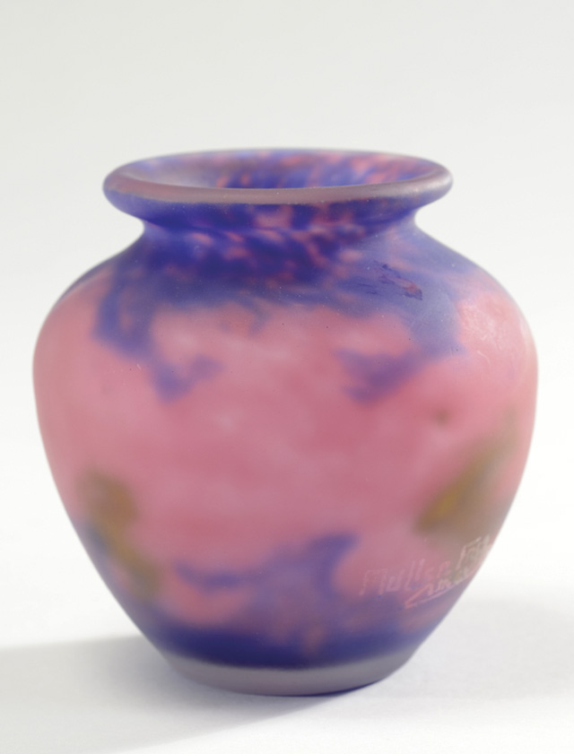 MULLER FRERES ART GLASS VASE. matte