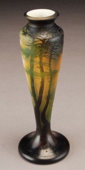 Muller Fres French cameo vase