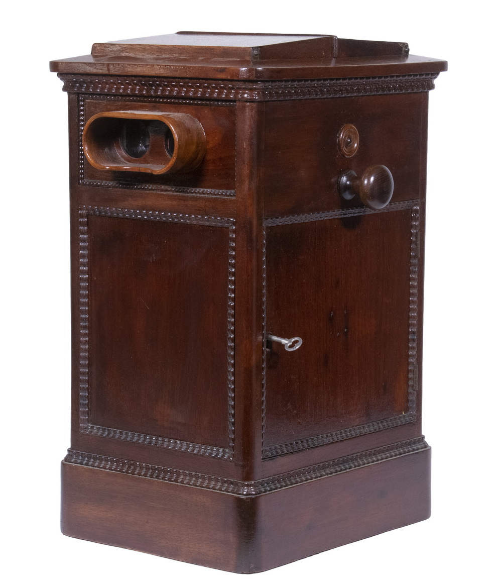 MULTI-CARD STEREOSCOPE VIEWER, WITH