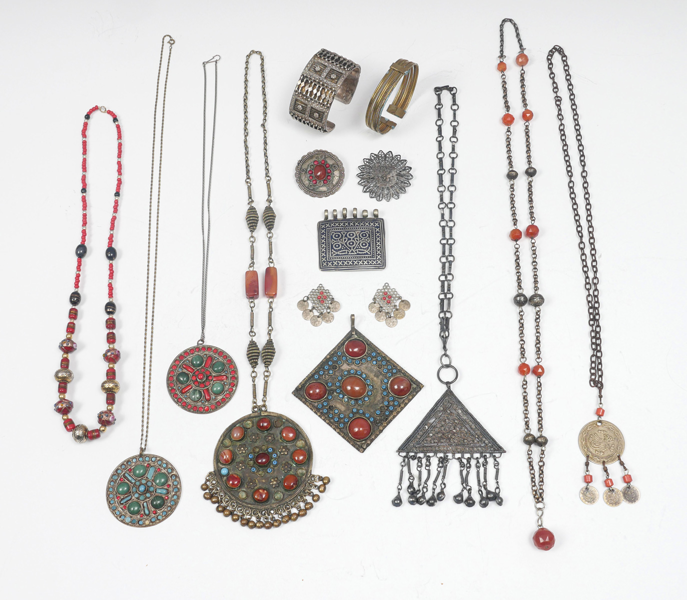 MULTI PIECE ETHNIC JEWELRY LOT:
